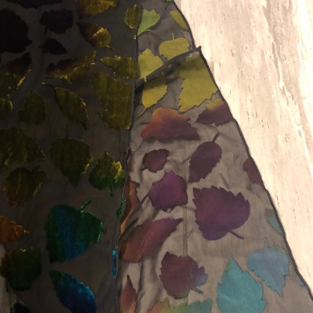 Velvet Colorful Leaf Patterned Scarf - image 5